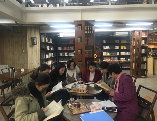 3.2工贸--“三八”妇女节(2期)(2).png 3.2工贸--“三八”妇女节(2期)(2).png